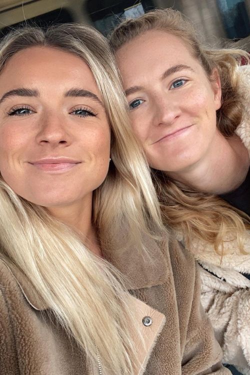 Kristie And Sam Mewis (R) Share A Cute Picture Together In 2020