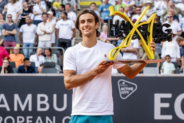 Lorenzo Musetti Pictured With His First ATP Title, Hamburg European Open In 2022