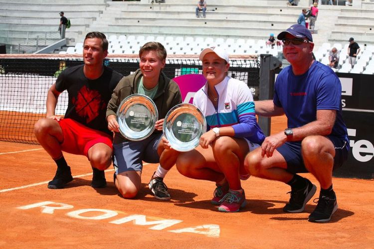 Max Wenders (Far Left) Pictured With Demi Schuurs And Ash Barty In 2018 After Winning Roma Open 