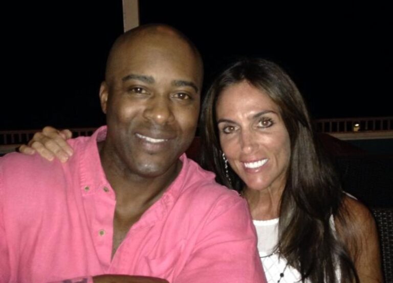 Ron Gant Pictured With His Wife Leslie Gant In 2013 Enjoying A Dinner Date