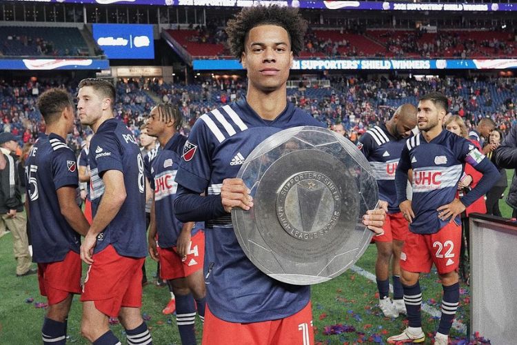 Tajon Buchanan Pictured With The Supporters Shield In 2021 
