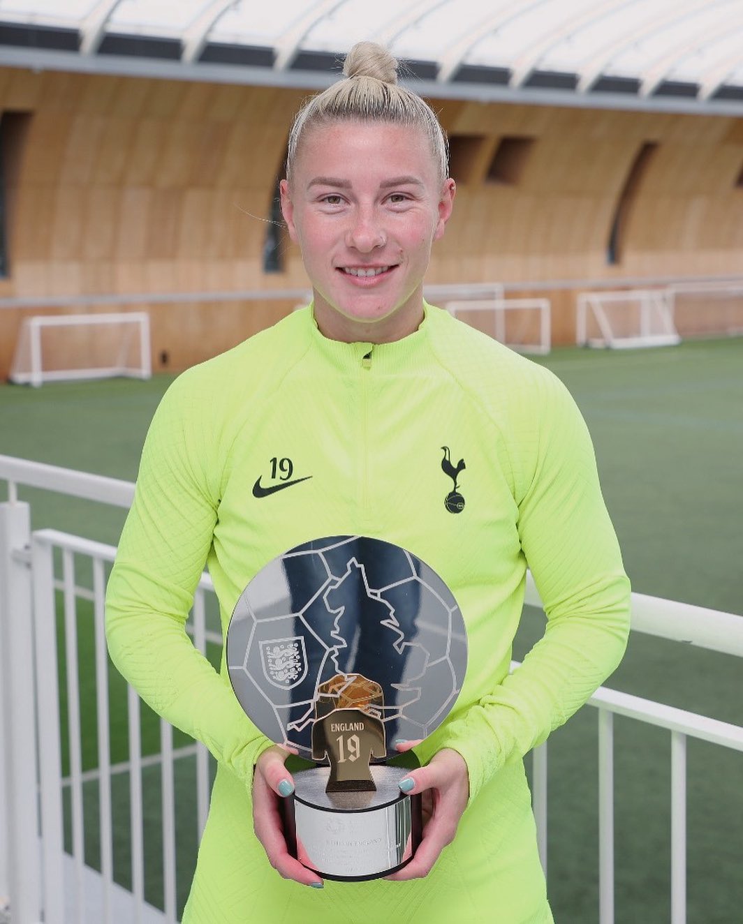 Bethany England With Her PFA Player of The Year Award