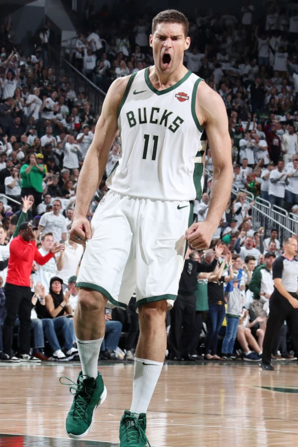 Brook Lopez Playing For The Bucks