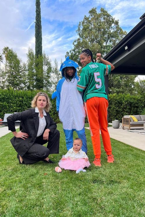 Candace Parker With Her Partner Anna Petrakova, Daughter And Son