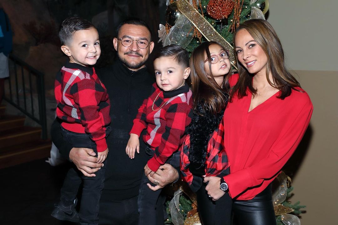 Cub Swanson With Wife And Kids