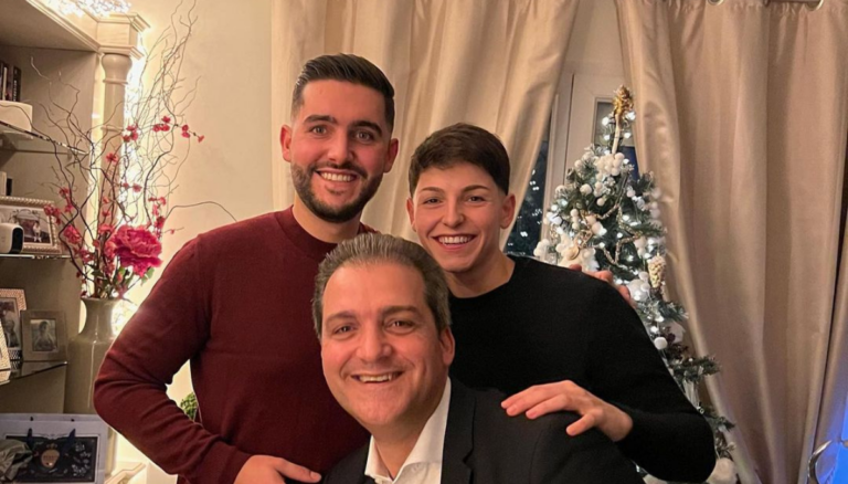 Elisa With Her Brother And Father