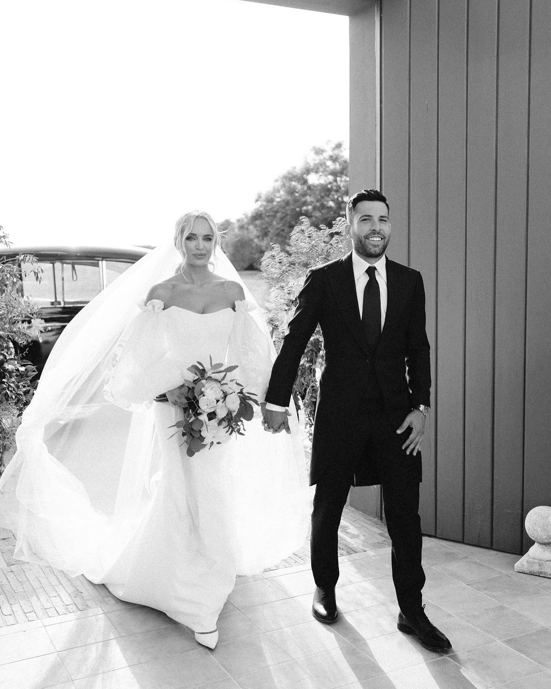 Jordi Alba And His Wife Romarey Ventura During Their Wedding