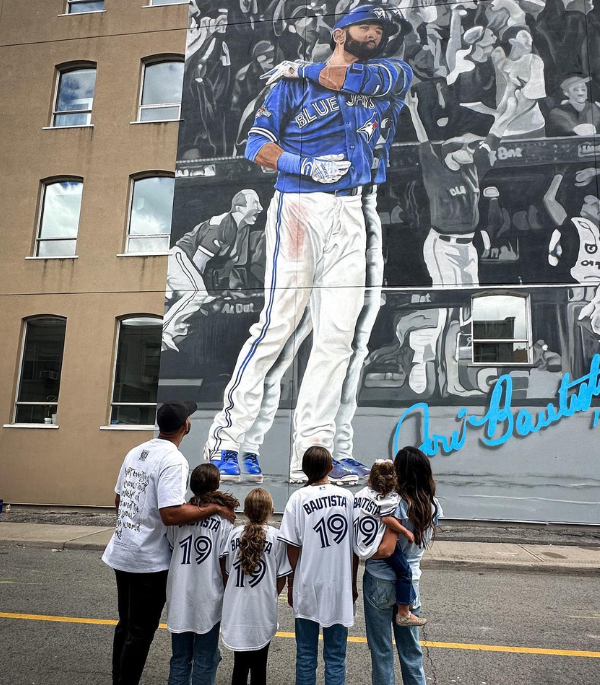 Jose Bautista Kids and Wife Looking At His Mural (Source: Instagram)