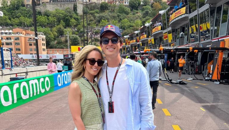Scotty James Wife Chloe Stroll What Is Their Net Worth