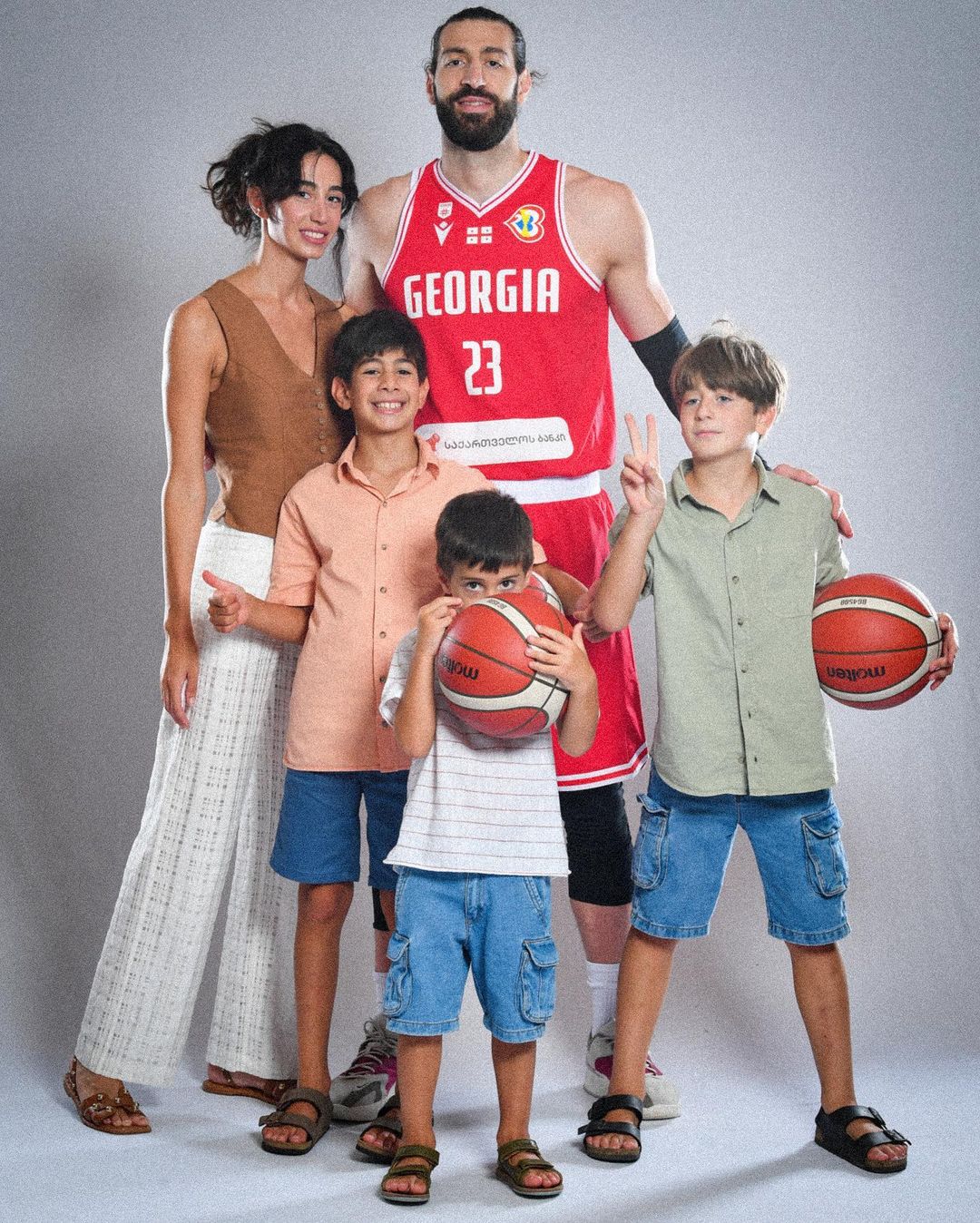 Tornike Shengelia With His Wife And Kids