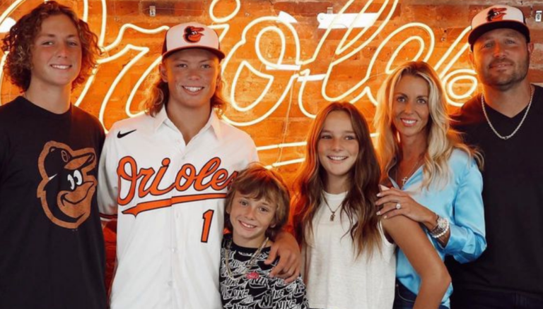 Matt Holliday Wife Leslee Holliday Is Proud Mom Of 4 Kids