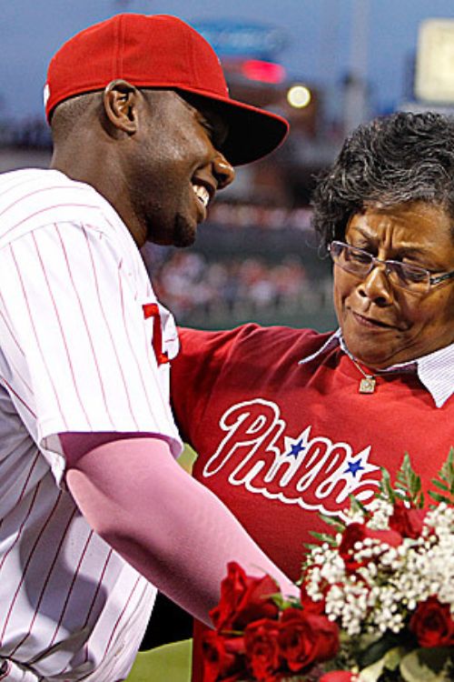 Ryan Howard With His Mother