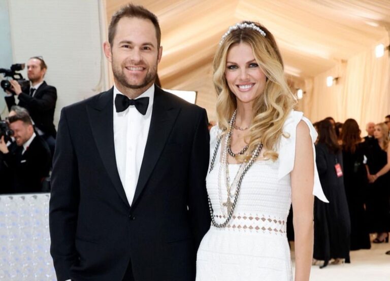 Andy Roddick With His Wife