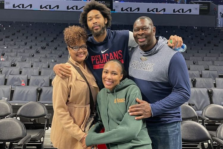 Brandon Ingram Pictured With Parents, Joann, And Donald Ingram, And Older Sister Brittany