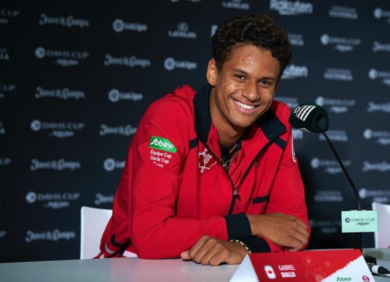 Gabriel Is All Smiles As He Chats With The Media Personnel During The David Cup Tournament In 2022