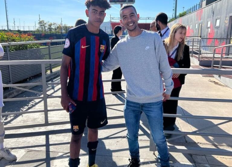 Lamine Yamal Pictured With His Father Mounir Nasraoui In November 2022
