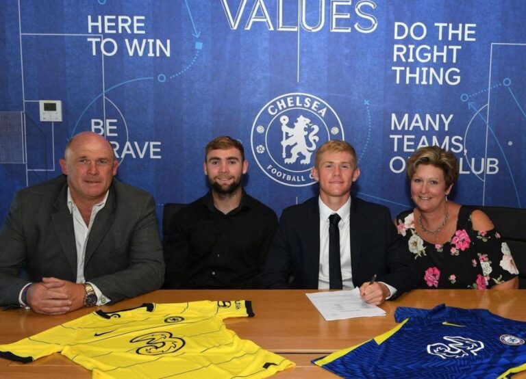 Lewis Hall Pictured With His Family After He Signed His First Professional Contract With Chelsea In 2021