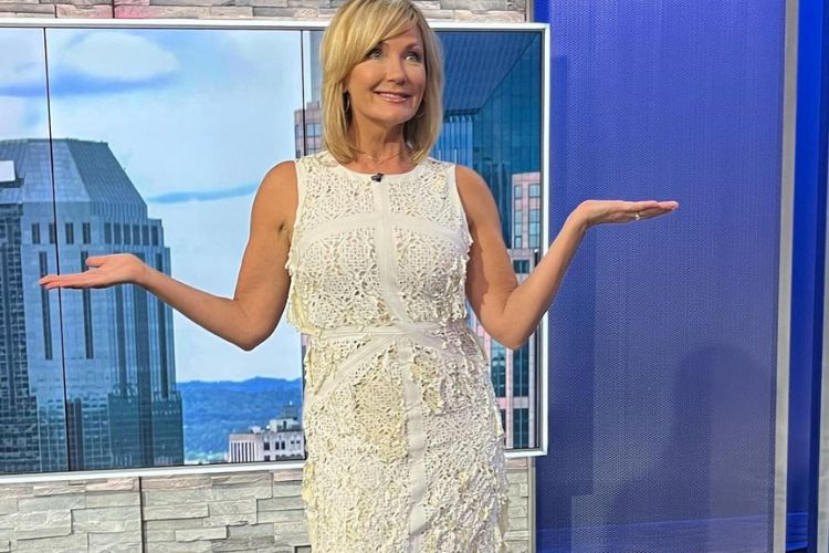 Tracy Kornet Shows Off Her Favorite Dress As She Arrives At The Studio For Her Morning Show 