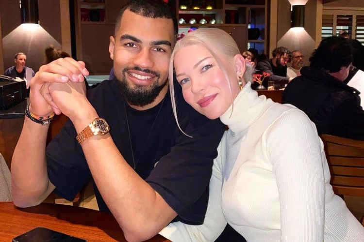 Robert Sanchez Pictured With Girlfriend Zuzanna On Valentines' Day Date In February 2020