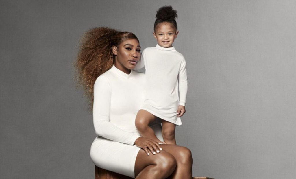 Serena Williams With Her Daughter During Photoshoot 