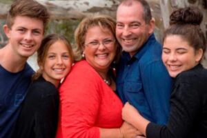 Tess Flintoff Parents: Father Tim And Mother Michelle Flintoff ...