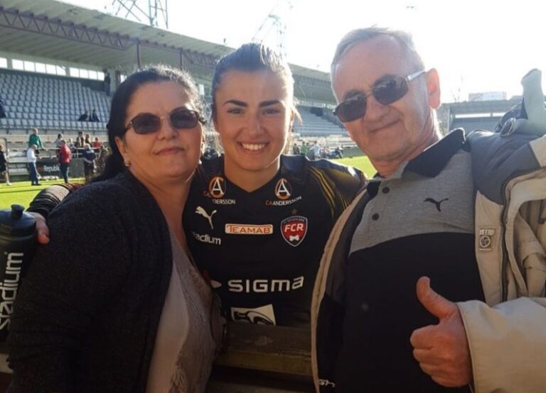 Zecira Musovic Pictured With Her Parents, Her Father Izeta, And Her Mother At Malmo Stadium In 2019