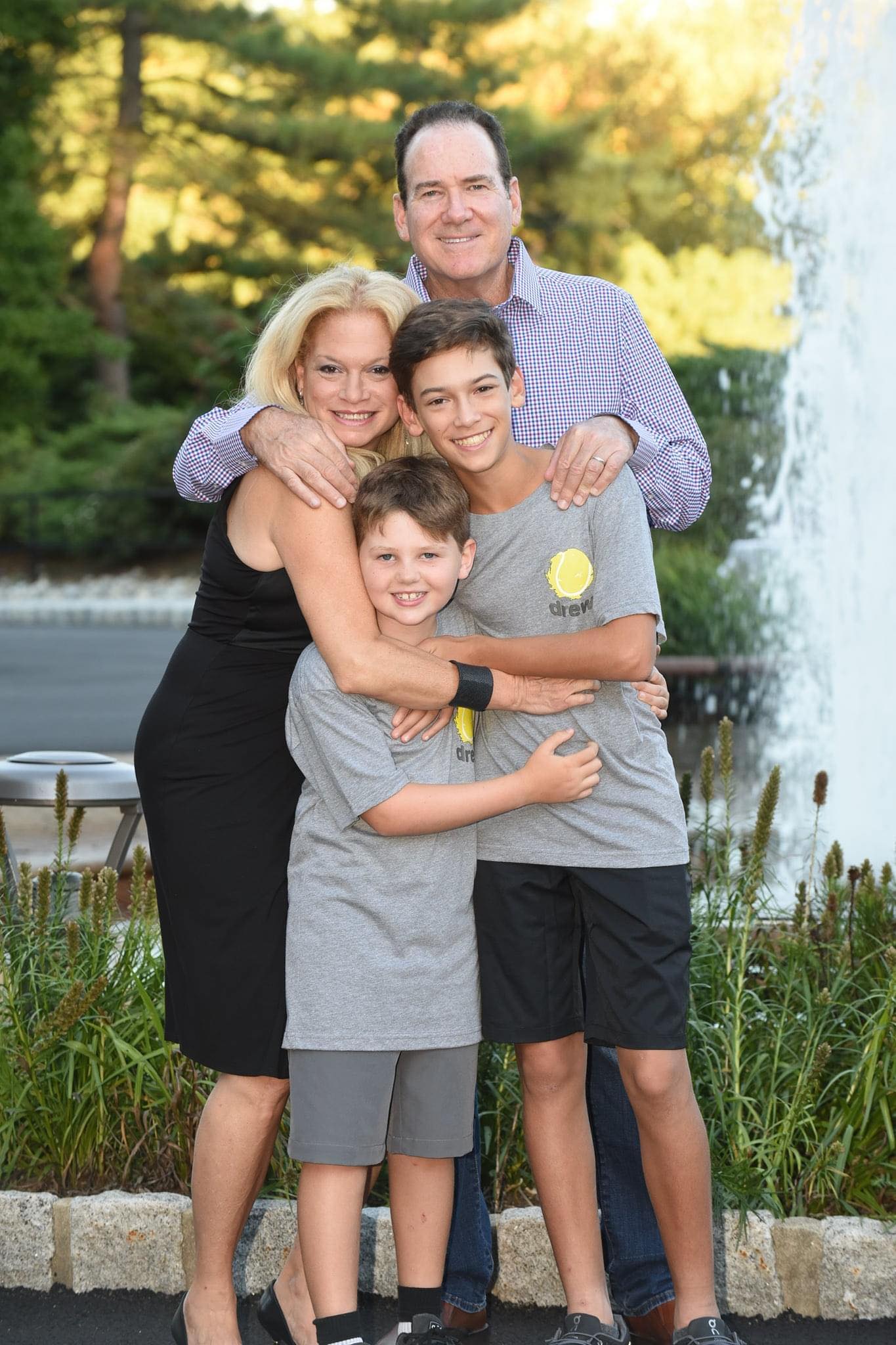 Barry Gilbert With Wife Vickie Roth Gilbert And Kids