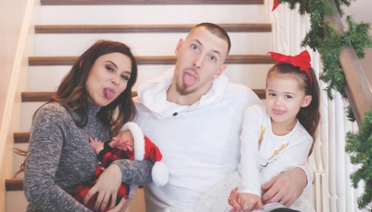 Daniel Theis Wife Lena Theis Married Life And Kids