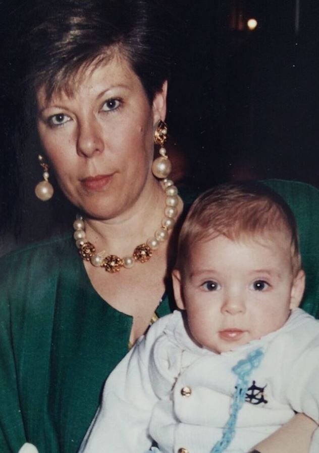 David As A Kid With His Mother 