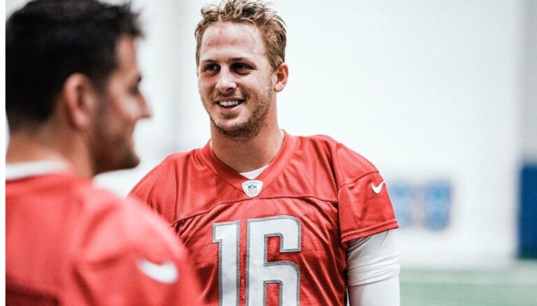 Jared Goff Looks Like Ryan Gosling