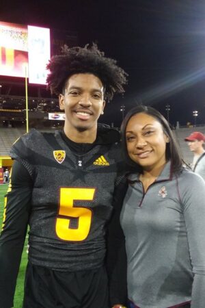 LSU QB Jayden Daniels Parents: Jay Daniels & Regina Jackson - Players Bio