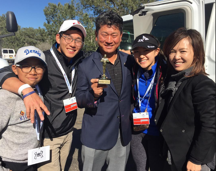 KJ Choi with his family in 2016