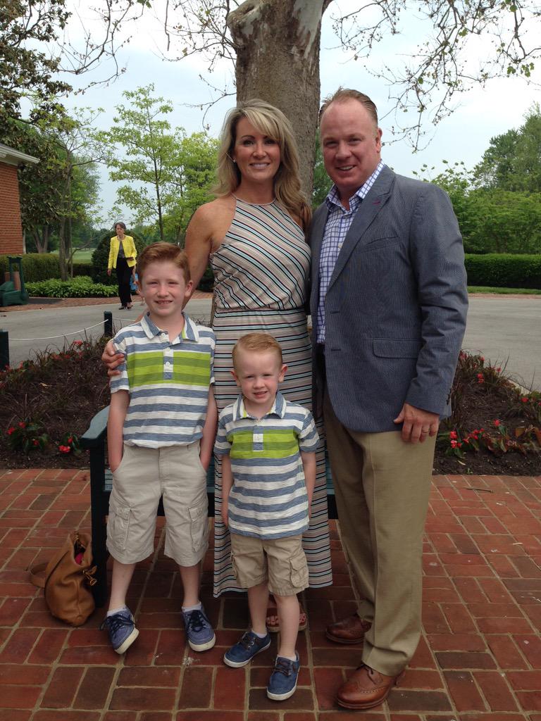 Mark Stoops With His Wife And Kids 