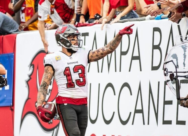 American Football Wife Receiver Mike Evans