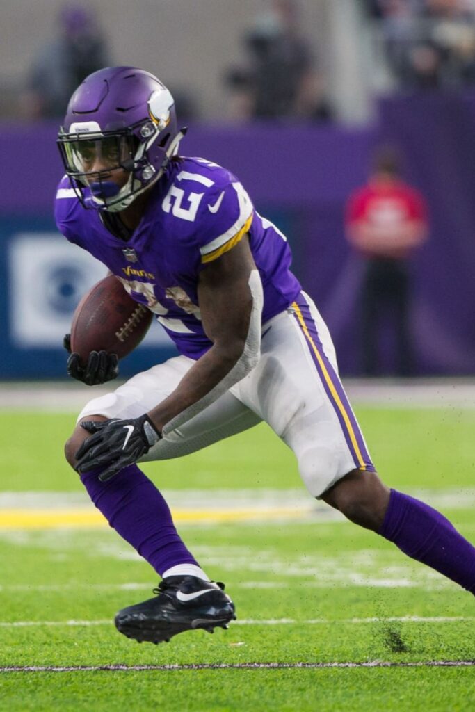 Jericky Jerick McKinnon Parents Rungie & Frances McKinnon - Players Bio