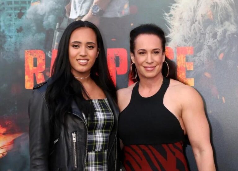 Simone Johnson With Her Mother Dany