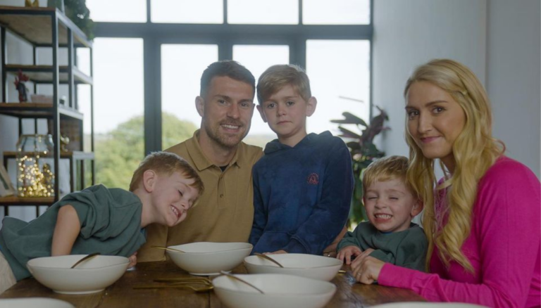 Aaron Ramsey With Wife And Kids