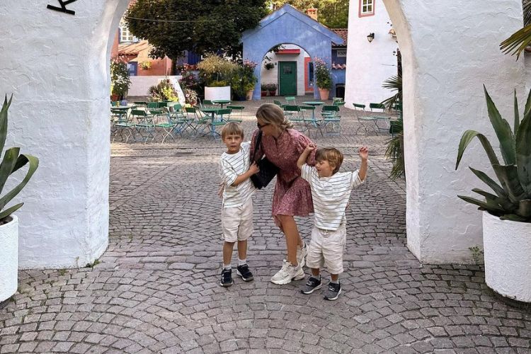 Annette Shares Two Boys From Her Previous Relationship With Emil Løvstad 