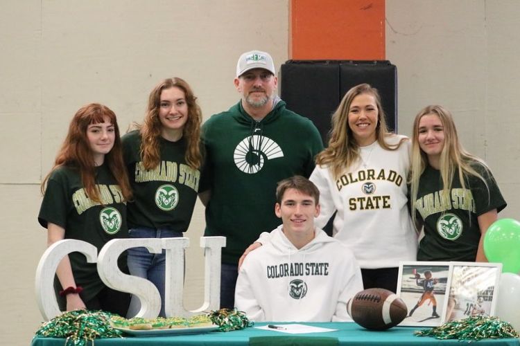 Brayden Fowler Nicolosi Pictured With His Family, Including Parents, Rich, And Tracy Nicolosi, And His Three Sisters 