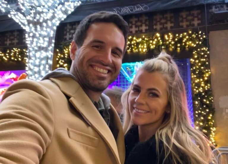 Christian And Samantha Ponder Pictured During Christmas 2021 In New York City