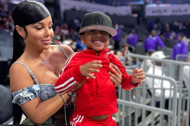 Will Barton's Baby Mama, Ashlee Monroe Brings Their Son To The Raptors Game 