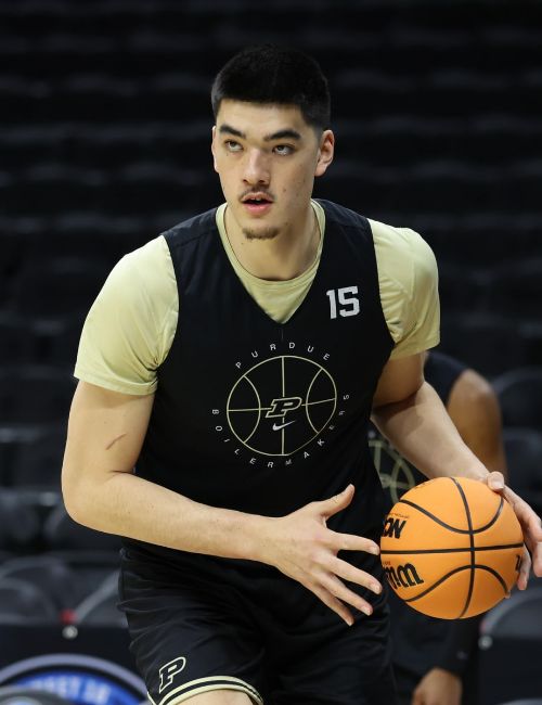 Canadian-Born Basketball Player Edey Plays For Purdue Boilermakers