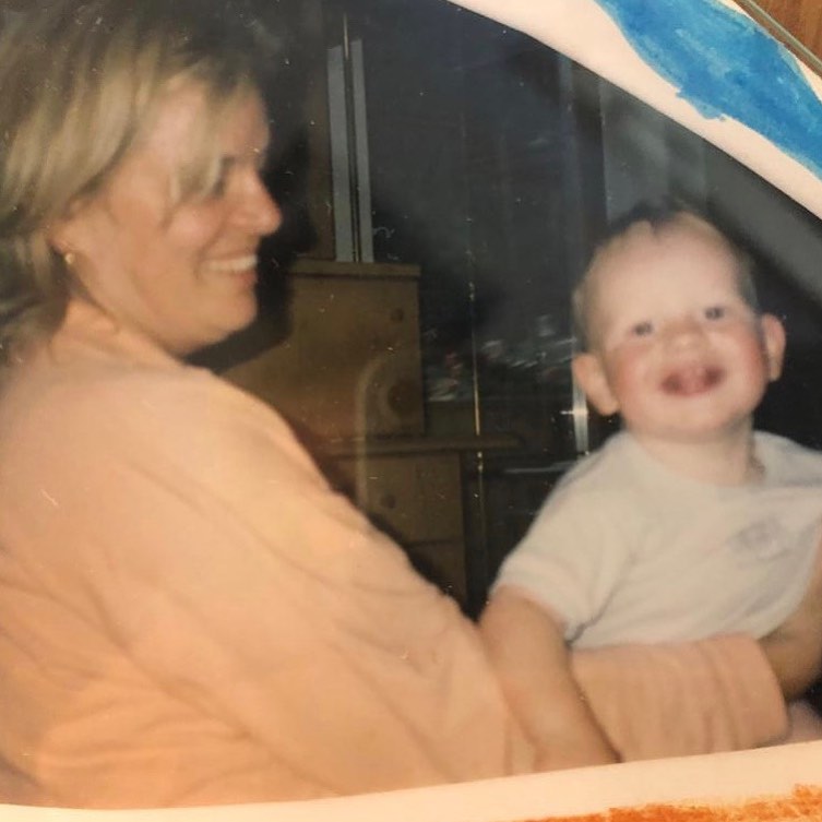 Childhood Picture Of Jannik Sinner With His Mother