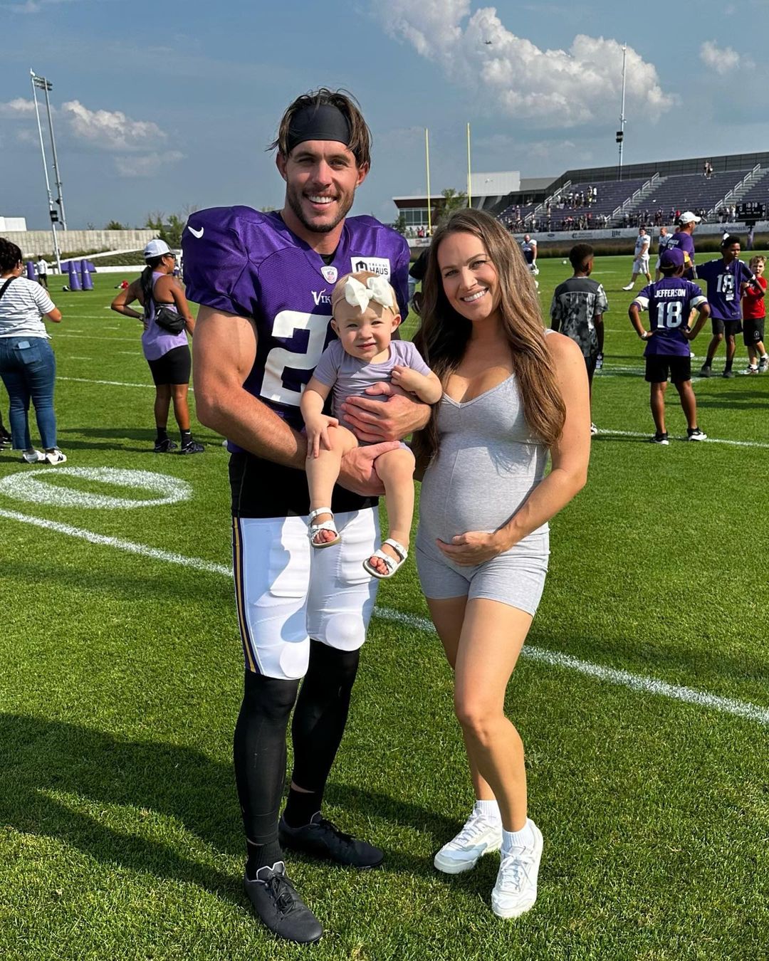 Harrison Smith And Madison With Daughter