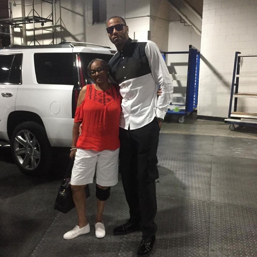 Kenyon Martin With His Mother Lydia Moore