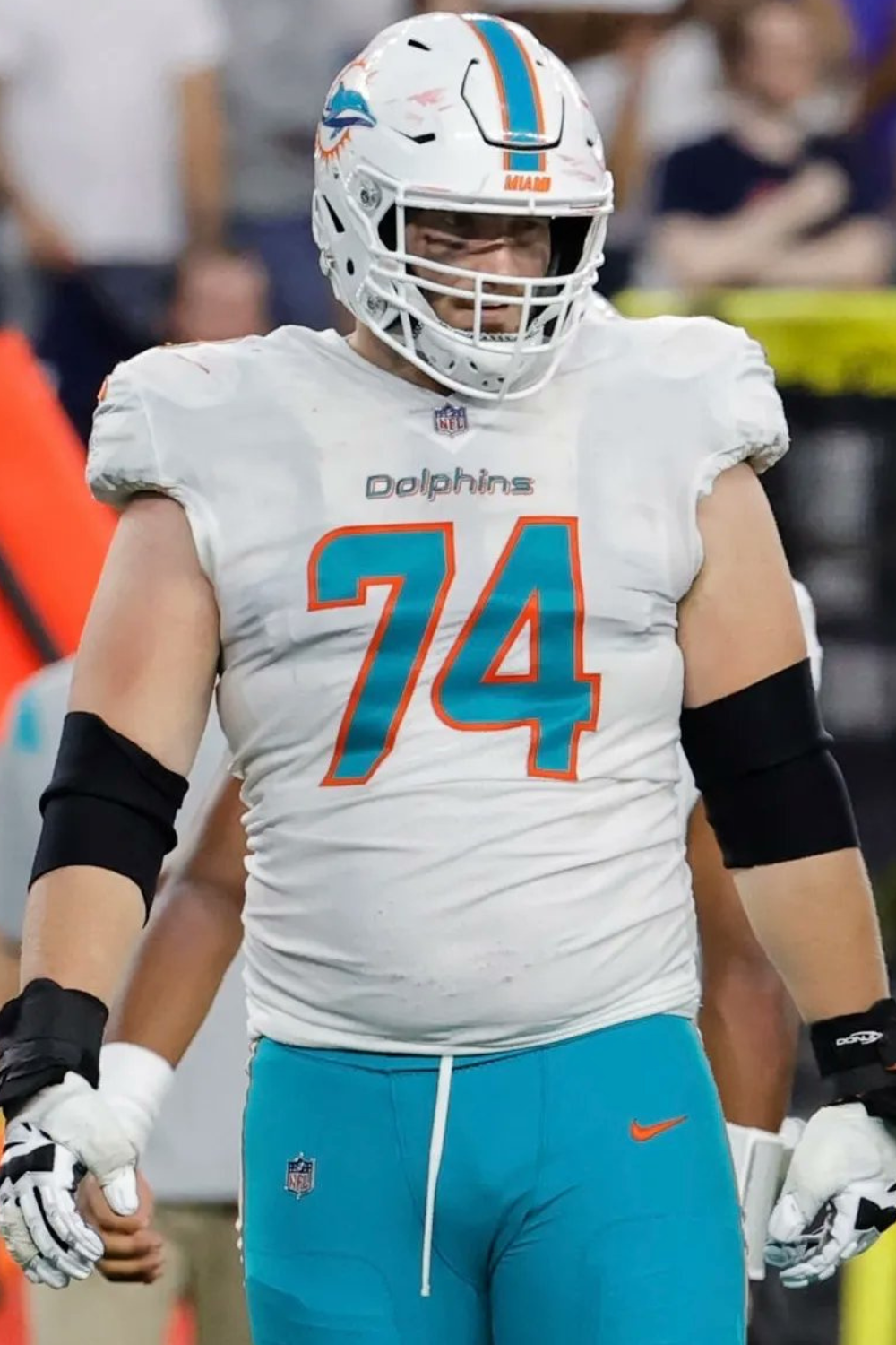 Liam Eichenberg, A Professional Football Center For Dolphins