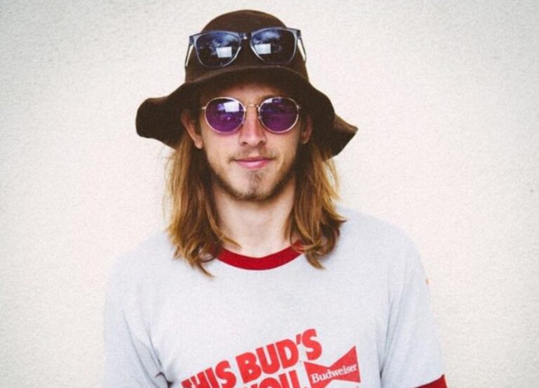 Riley Hawk Featured