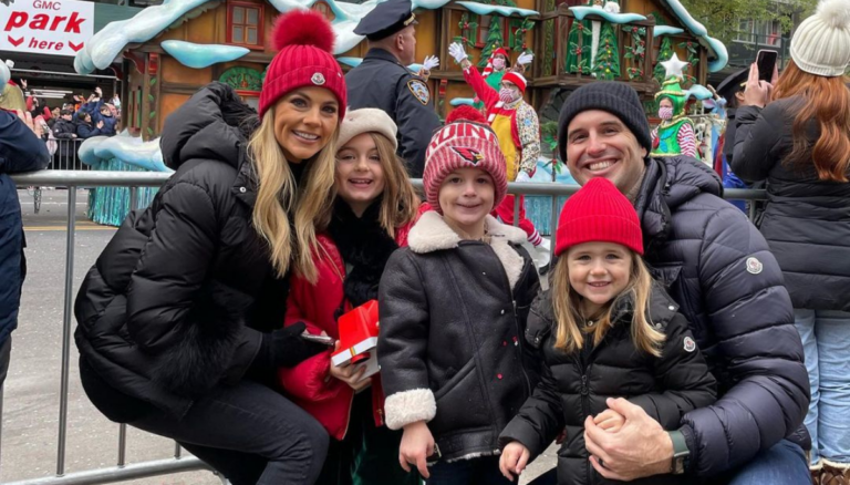 Sam Ponder With Her Husband and Kids