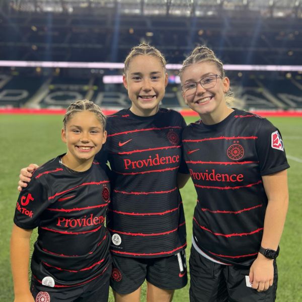 Soccer Star Moultrie With Her Younger Sisters, Gab And Bella