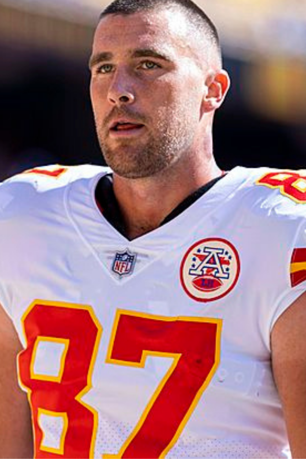 Travis Kelce On The Field